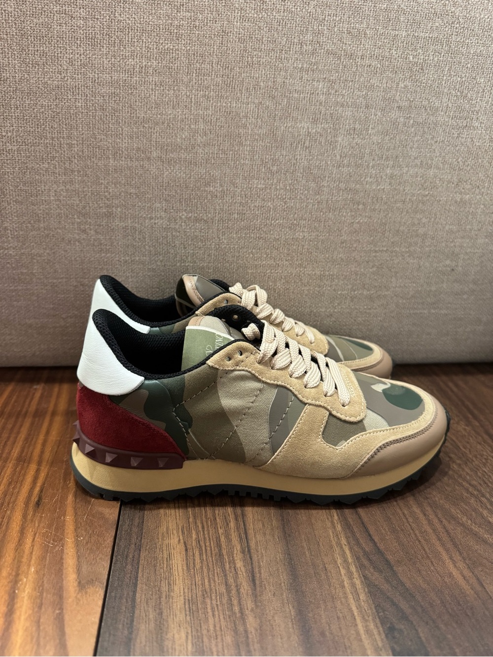Valentino Rockrunner Camo Sneakers Beige NWOT 7.5